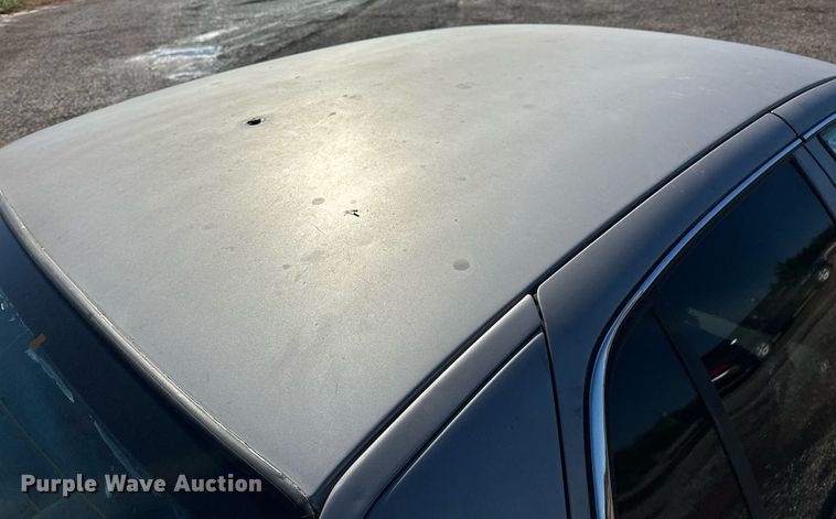 image for item NQ9507 2004 Ford Crown Victoria Police Interceptor