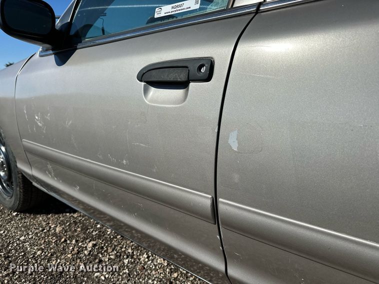 image for item NQ9507 2004 Ford Crown Victoria Police Interceptor