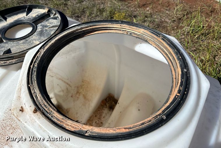 image for item NQ9508 Tank