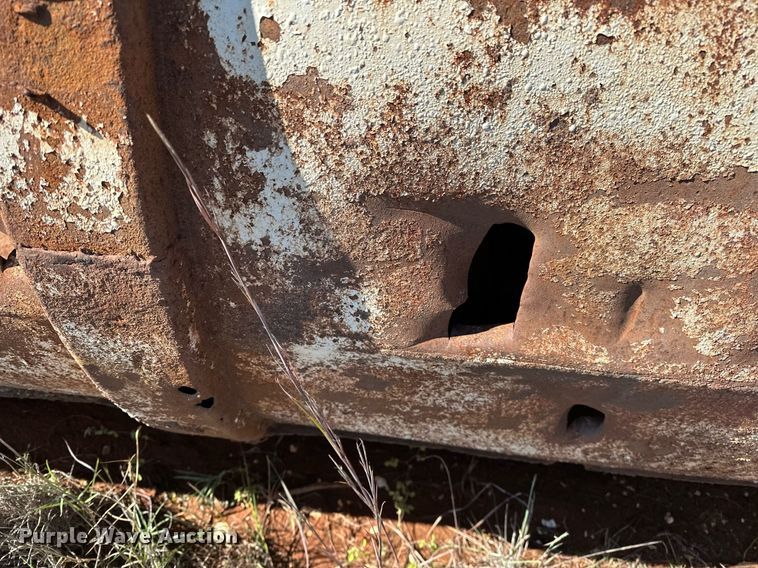 image for item NQ9510 (3) steel tanks