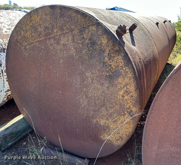 image for item NQ9510 (3) steel tanks