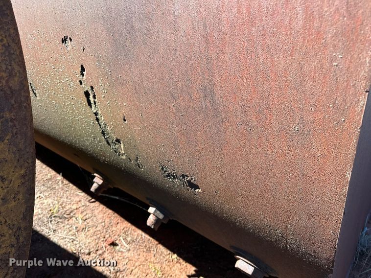 image for item NQ9510 (3) steel tanks