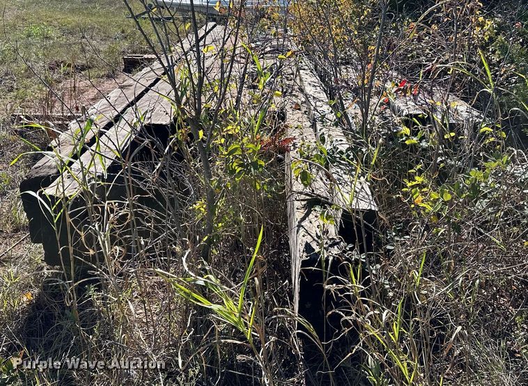image for item NQ9511 (15) bridge timbers