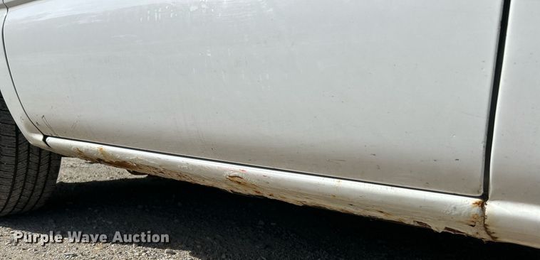 image for item NQ9988 2005 Chevrolet Silverado 1500  pickup truck