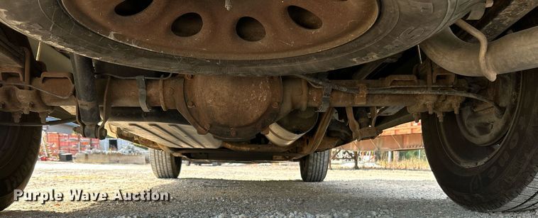 image for item NQ9988 2005 Chevrolet Silverado 1500  pickup truck
