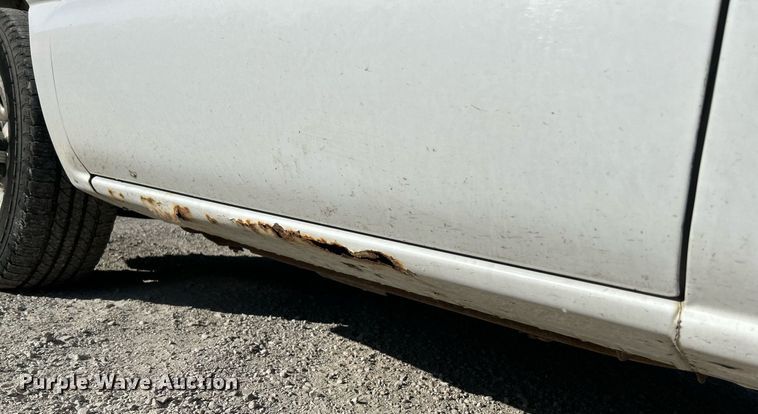 image for item NQ9992 2005 Chevrolet Silverado 1500  pickup truck