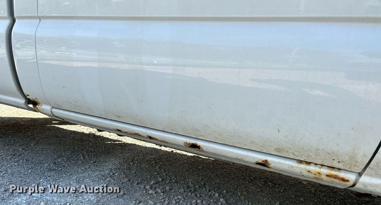 image for item NQ9992 2005 Chevrolet Silverado 1500  pickup truck