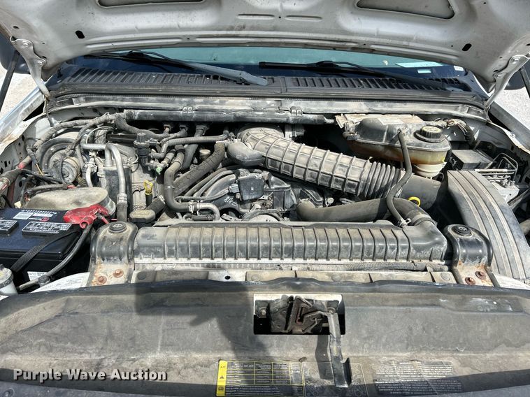 image for item NQ9993 2007 Ford F450 Super Duty XL  box truck