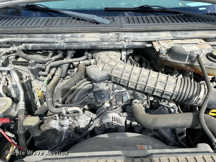 image for item NQ9993 2007 Ford F450 Super Duty XL  box truck