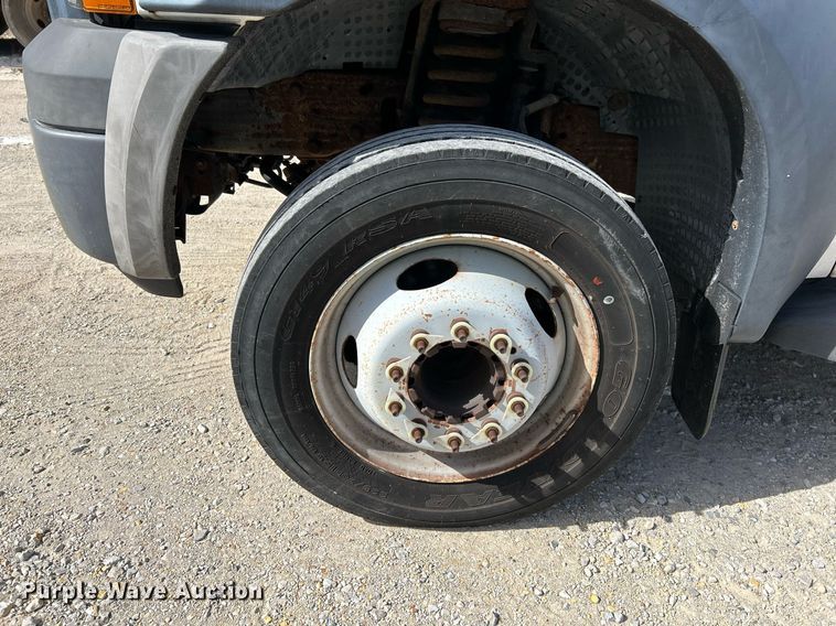 image for item NQ9993 2007 Ford F450 Super Duty XL  box truck