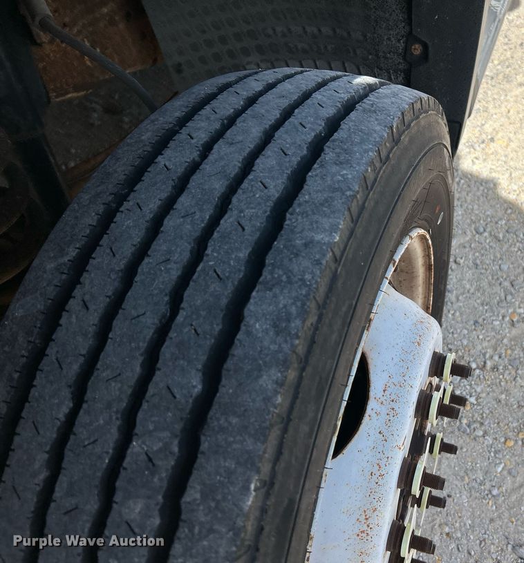 image for item NQ9993 2007 Ford F450 Super Duty XL  box truck