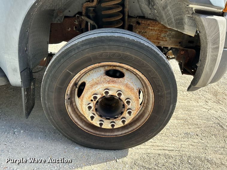 image for item NQ9993 2007 Ford F450 Super Duty XL  box truck