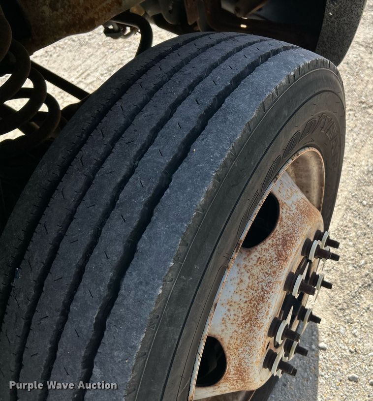 image for item NQ9993 2007 Ford F450 Super Duty XL  box truck