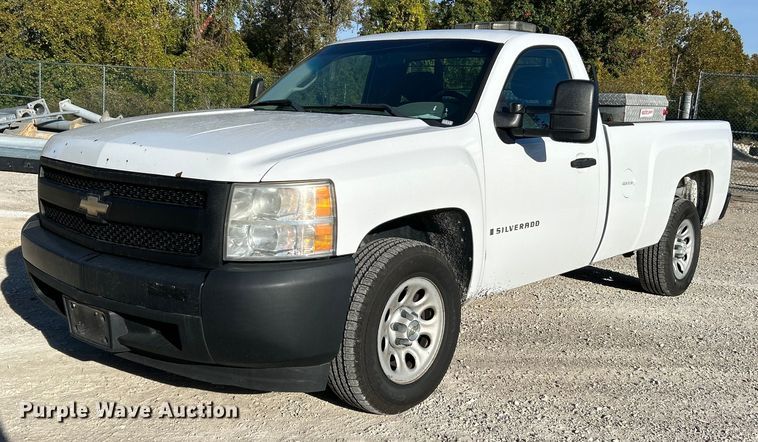 image for item NQ9994 2008 Chevrolet Silverado 1500  pickup truck