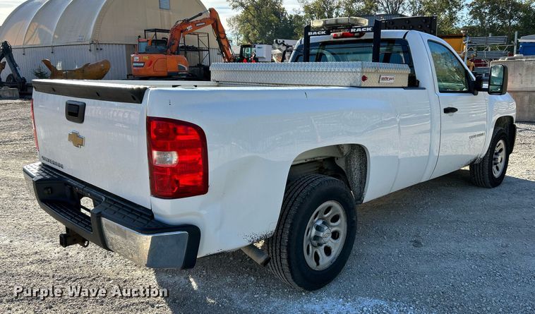 image for item NQ9994 2008 Chevrolet Silverado 1500  pickup truck