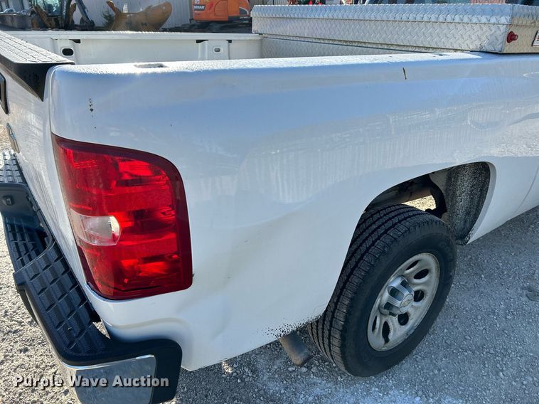 image for item NQ9994 2008 Chevrolet Silverado 1500  pickup truck