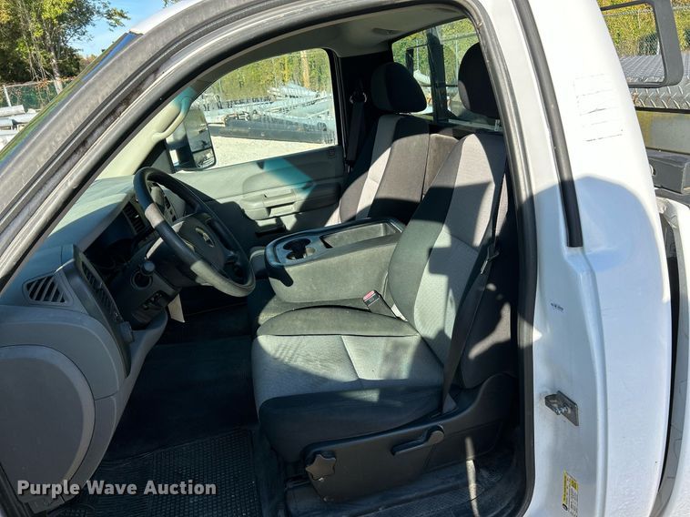 image for item NQ9994 2008 Chevrolet Silverado 1500  pickup truck