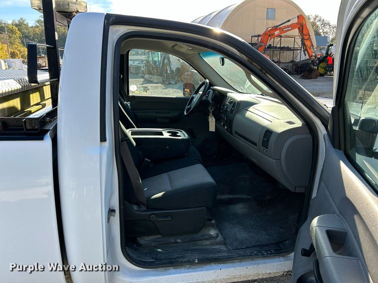 image for item NQ9994 2008 Chevrolet Silverado 1500  pickup truck
