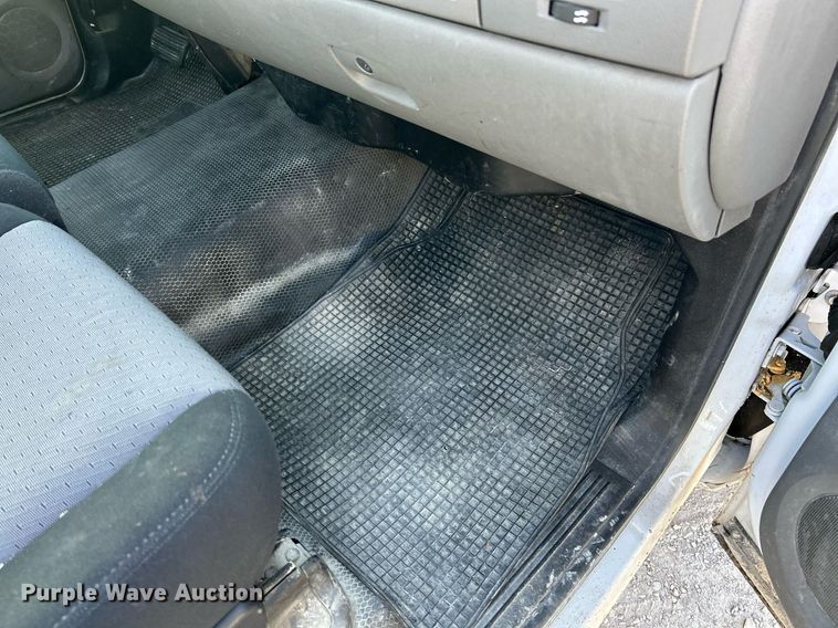 image for item NQ9994 2008 Chevrolet Silverado 1500  pickup truck