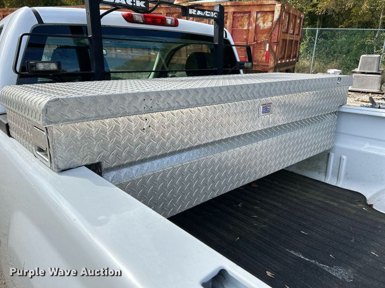 image for item NQ9995 2008 Chevrolet Silverado 1500  pickup truck