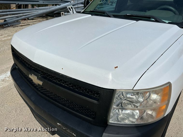 image for item NQ9995 2008 Chevrolet Silverado 1500  pickup truck