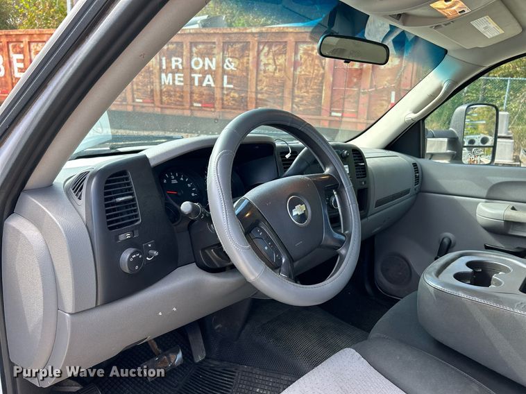 image for item NQ9995 2008 Chevrolet Silverado 1500  pickup truck