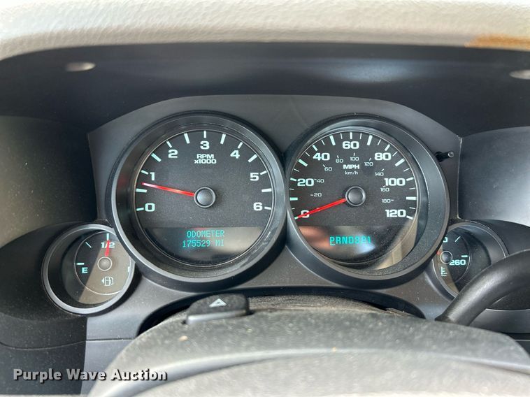 image for item NQ9995 2008 Chevrolet Silverado 1500  pickup truck