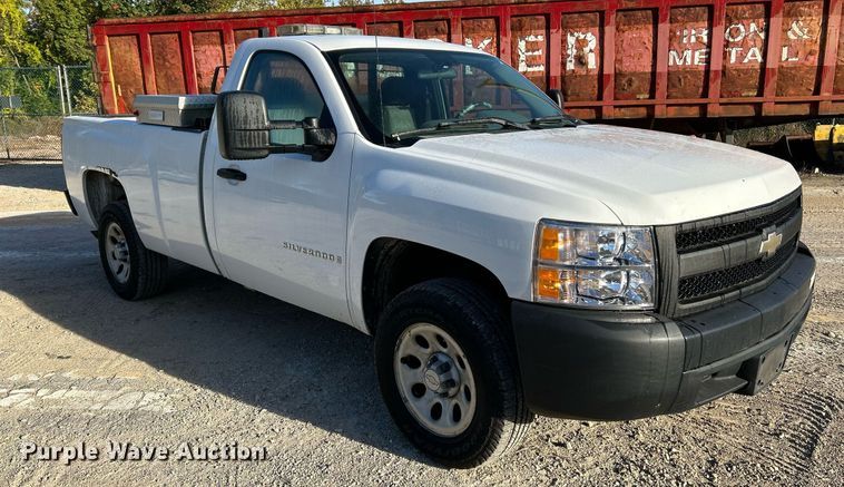 image for item NQ9996 2008 Chevrolet Silverado 1500  pickup truck