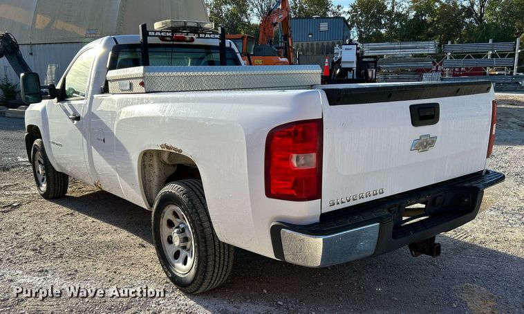 image for item NQ9996 2008 Chevrolet Silverado 1500  pickup truck