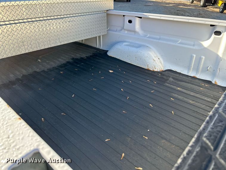 image for item NQ9996 2008 Chevrolet Silverado 1500  pickup truck