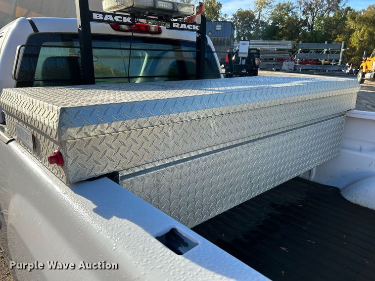 image for item NQ9996 2008 Chevrolet Silverado 1500  pickup truck