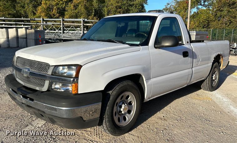image for item NQ9997 2005 Chevrolet Silverado 1500  pickup truck