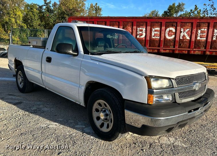 image for item NQ9997 2005 Chevrolet Silverado 1500  pickup truck