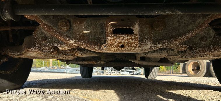 image for item NQ9997 2005 Chevrolet Silverado 1500  pickup truck