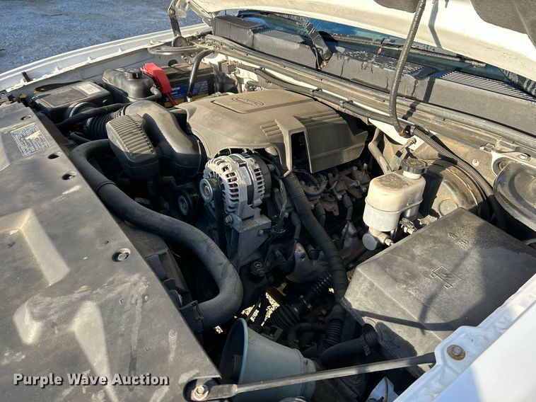 image for item NQ9998 2008 Chevrolet Silverado 1500  Ext. Cab pickup truck