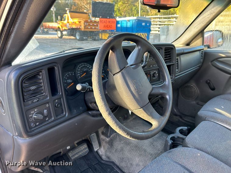 image for item NR9000 2005 Chevrolet Silverado 1500  pickup truck