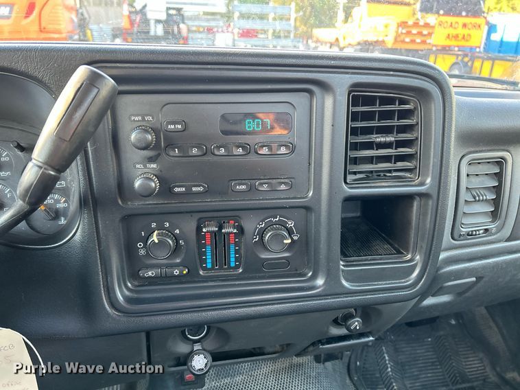 image for item NR9000 2005 Chevrolet Silverado 1500  pickup truck