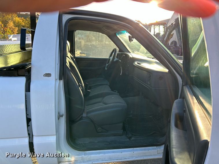 image for item NR9000 2005 Chevrolet Silverado 1500  pickup truck