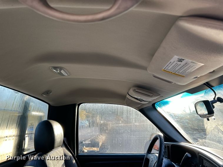 image for item NR9000 2005 Chevrolet Silverado 1500  pickup truck