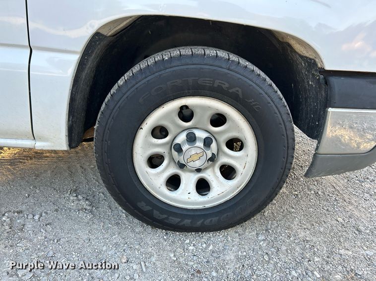 image for item NR9000 2005 Chevrolet Silverado 1500  pickup truck