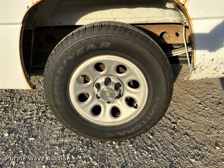 image for item NR9000 2005 Chevrolet Silverado 1500  pickup truck