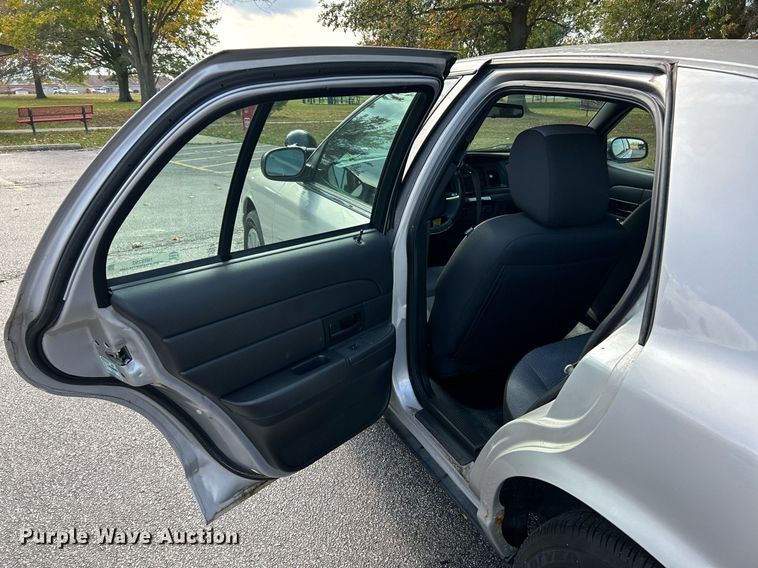 image for item NR9292 2011 Ford Crown Victoria  Police Interceptor