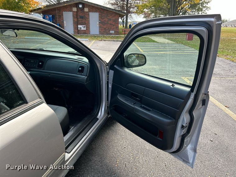 image for item NR9292 2011 Ford Crown Victoria  Police Interceptor