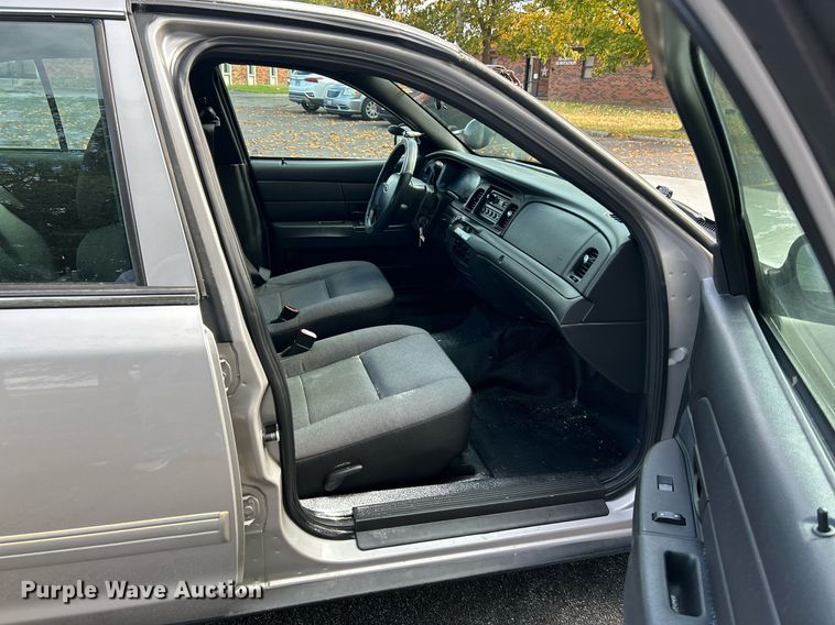 image for item NR9292 2011 Ford Crown Victoria  Police Interceptor