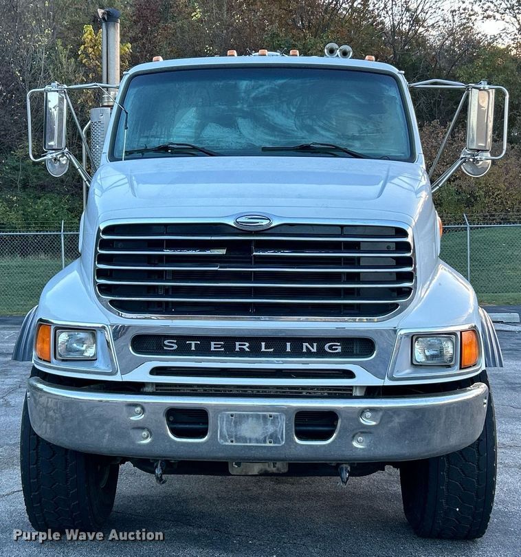 image for item NR9308 2006 Sterling L9500  vacuum truck