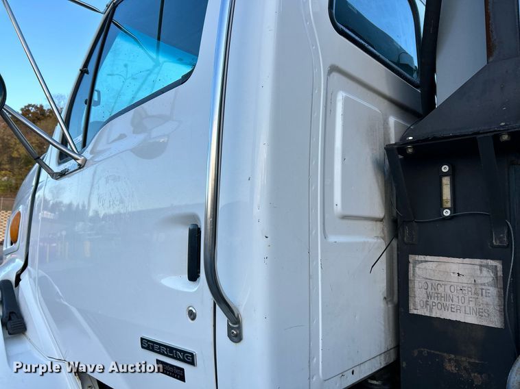 image for item NR9308 2006 Sterling L9500  vacuum truck