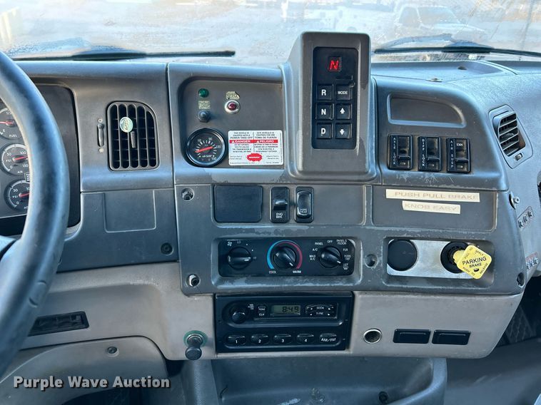 image for item NR9308 2006 Sterling L9500  vacuum truck