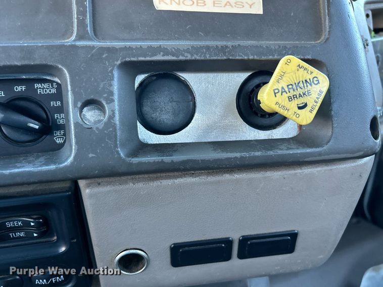 image for item NR9308 2006 Sterling L9500  vacuum truck