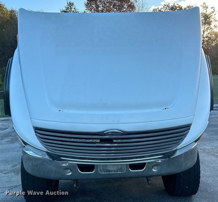 image for item NR9308 2006 Sterling L9500  vacuum truck