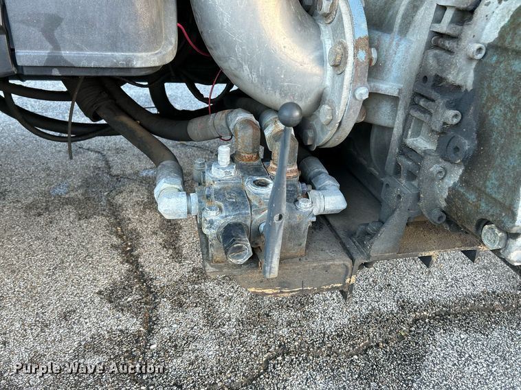 image for item NR9308 2006 Sterling L9500  vacuum truck